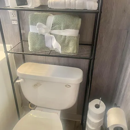 Vegas Diamond In The Ruff! 5 Minutes To Fremont Apartment